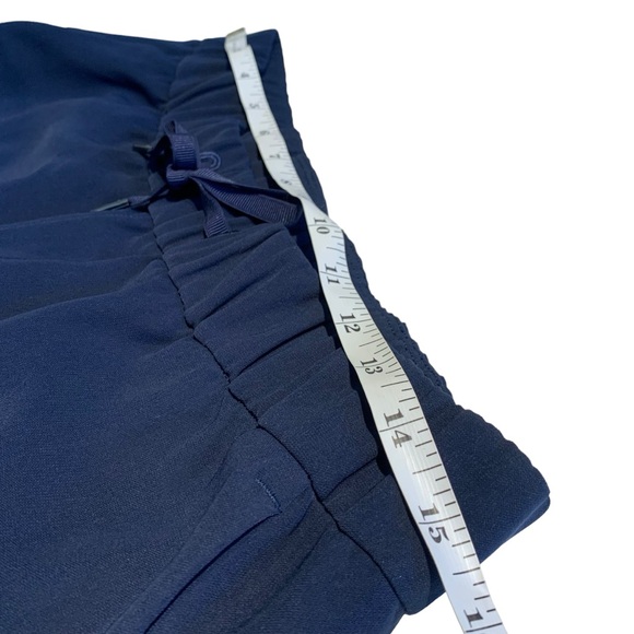 LULULEMON | Women’s On The Fly CROP *Woven 23"- True Navy - Sz 8 - Picture 10 of 14